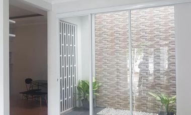 Rumah 2 Lantai di Griya Taman Executive Residence, Serua Tangerang