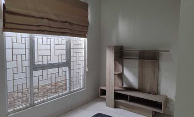 Rumah 2 Lantai di Griya Taman Executive Residence, Serua Tangerang