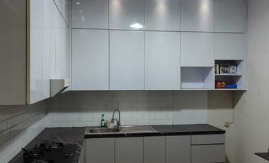 Rumah 2 Lantai di Griya Taman Executive Residence, Serua Tangerang