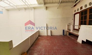 Rumah Sewa Strategis Pinggir Jalan Dekat BPN, Mall, & Kuliner Hits