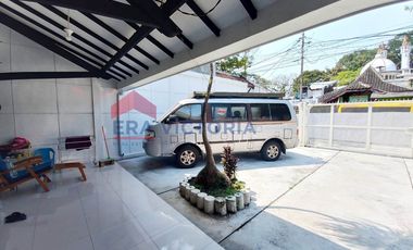 Rumah Sewa Strategis Pinggir Jalan Dekat BPN, Mall, & Kuliner Hits