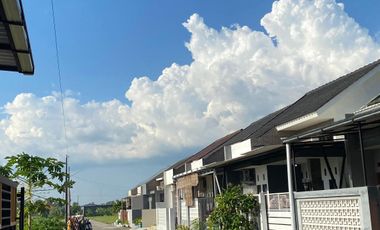 dijual rumah minimalis lokasi strategis 300 juta all in