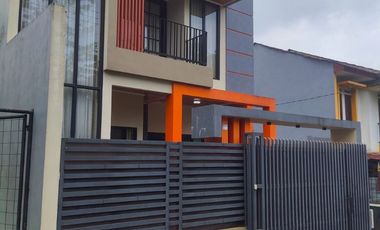 Rumah Mewah Full Furnished NonPerum Sejuk dekat Yaspida Sukabumi