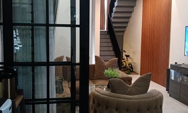 Rumah Mewah Full Furnished NonPerum Sejuk dekat Yaspida Sukabumi