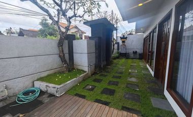 Rumah Semi Villa Padang Sambian Denpasar Barat
