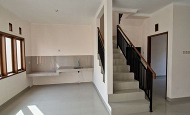 BEST SELLER Rumah Cantik Lingkungan Nyaman di Margahayu Raya Metro Soekarno Hatta Buahbatu Bandung dijual