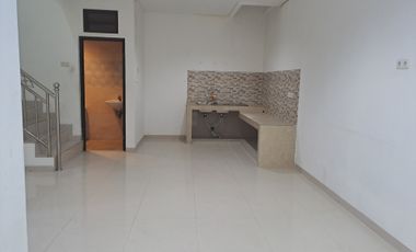 Rumah Disewa  taman ratu Kedoya Jakarta Barat