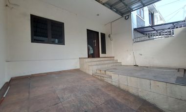 Rumah Disewa  taman ratu Kedoya Jakarta Barat