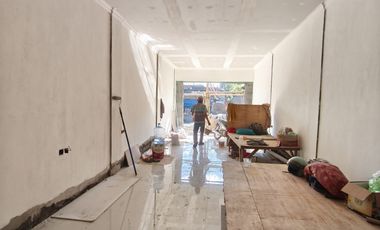 ruko di pinggir jalan siulan denpasar timur