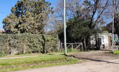 Lote con Caballerizas