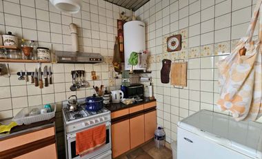 Venta casa 4 ambientes en Bernal Oeste