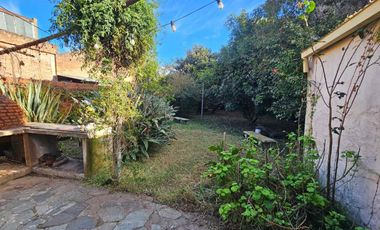 Venta casa 4 ambientes en Bernal Oeste
