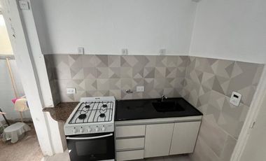 Alquiler 4 ambientes con balcon en Vicente Lopez