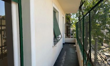 Alquiler 4 ambientes con balcon en Vicente Lopez