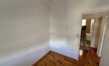 Alquiler 4 ambientes con balcon en Vicente Lopez