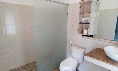 villa di nusa dua, 5 kmr tdr, lingkungan villa, ruangan besar