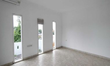 villa di nusa dua, 5 kmr tdr, lingkungan villa, ruangan besar