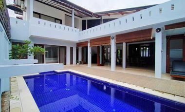 villa di nusa dua, 5 kmr tdr, lingkungan villa, ruangan besar