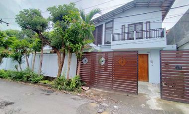 villa di nusa dua, 5 kmr tdr, lingkungan villa, ruangan besar