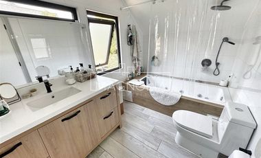 Casa en Venta en camino los refugios del arrayan