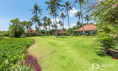 FREEHOLD OCEANFRONT ESTATE LIKE NO OTHER, CANGGU BALI