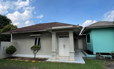 GUDANG LUAS FASILITAS LENGKAP LOKASI STRATEGIS DI JALAN NAROGONG