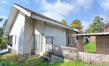 Villa selangkah dari Jatim Park 3, sisa lahan masih sangat luas