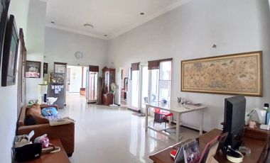 Villa selangkah dari Jatim Park 3, sisa lahan masih sangat luas