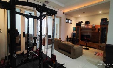 Rumah Modern 2,5 lantai 274mtr Private Pool Cipinang Elok