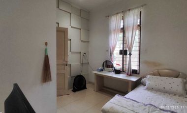 Rumah Modern 2,5 lantai 274mtr Private Pool Cipinang Elok