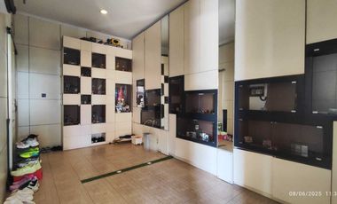 Rumah Modern 2,5 lantai 274mtr Private Pool Cipinang Elok