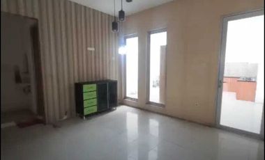 Disewakan Rumah untuk Gudang/Kantor di Senen, Jakarta Pusat