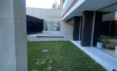 Departamento en  calle San Juan