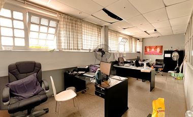 Venta, Fabrica/Galpón, 1633 m2 en 2 plantas con local a la calle, Ruta 2 y Strobel