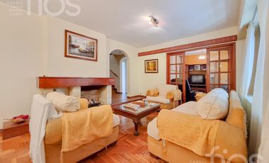 VENTA DUPLEX DE CUATRO DORMITORIOS MAS COMODIN EN BARRIO MARTIN