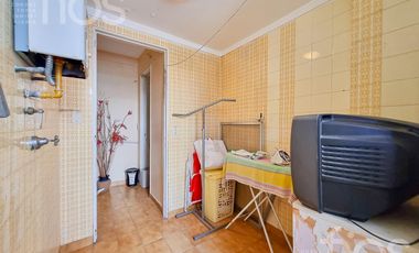 VENTA DUPLEX DE CUATRO DORMITORIOS MAS COMODIN EN BARRIO MARTIN
