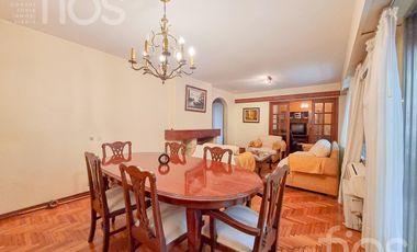 VENTA DUPLEX DE CUATRO DORMITORIOS MAS COMODIN EN BARRIO MARTIN