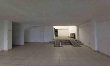 CASA COMERCIAL EN ARRIENDO EN LA AV 19/ ARMENIA