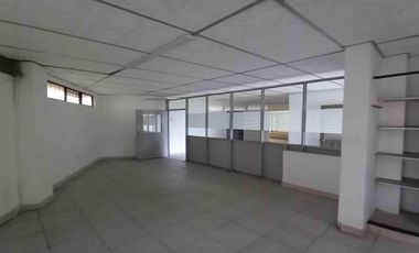 CASA COMERCIAL EN ARRIENDO EN LA AV 19/ ARMENIA