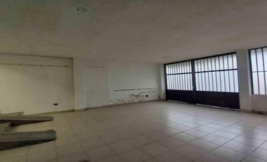 CASA COMERCIAL EN ARRIENDO EN LA AV 19/ ARMENIA