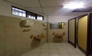 CASA COMERCIAL EN ARRIENDO EN LA AV 19/ ARMENIA