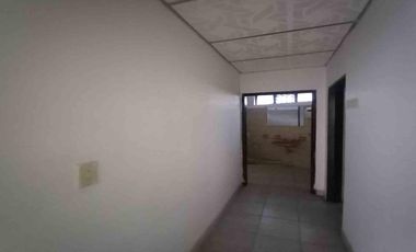 CASA COMERCIAL EN ARRIENDO EN LA AV 19/ ARMENIA