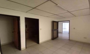 CASA COMERCIAL EN ARRIENDO EN LA AV 19/ ARMENIA