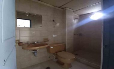 CASA COMERCIAL EN ARRIENDO EN LA AV 19/ ARMENIA