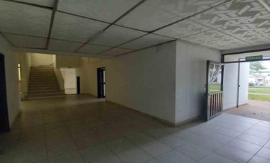 CASA COMERCIAL EN ARRIENDO EN LA AV 19/ ARMENIA