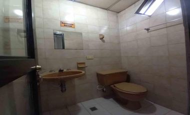 CASA COMERCIAL EN ARRIENDO EN LA AV 19/ ARMENIA