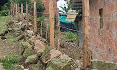 VENTA de CASA LOTE en FUSAGASUGA