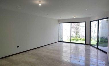 CASA EN VENTA EN SAN ANGEL IV