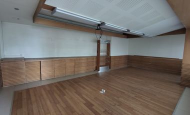 Edificio en Venta con múltiples posibilidades