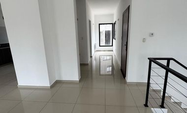 Alquiler de duplex de 3 dormitorios en Barrio Privado La Cuesta